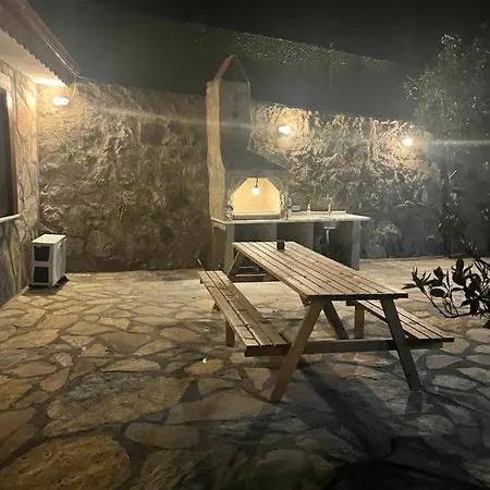 Rock Houses Gundogan Apartment